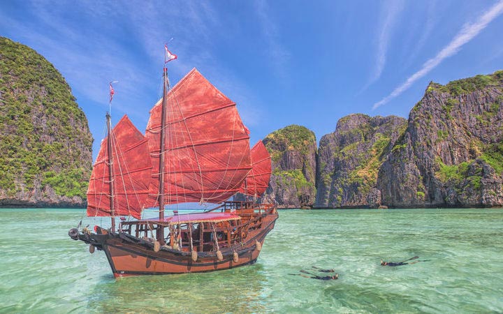 Scalo Baia di Ha Long